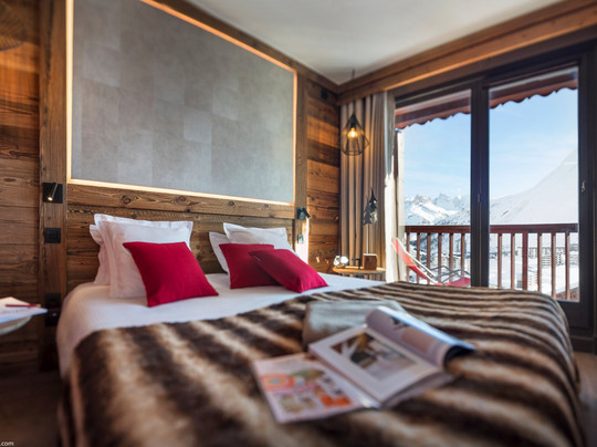 蒙大拿村庄酒店