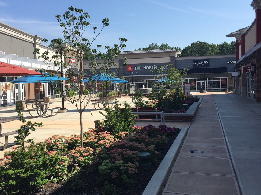 Tanger Outlets Columbus-Sunbury必去景点