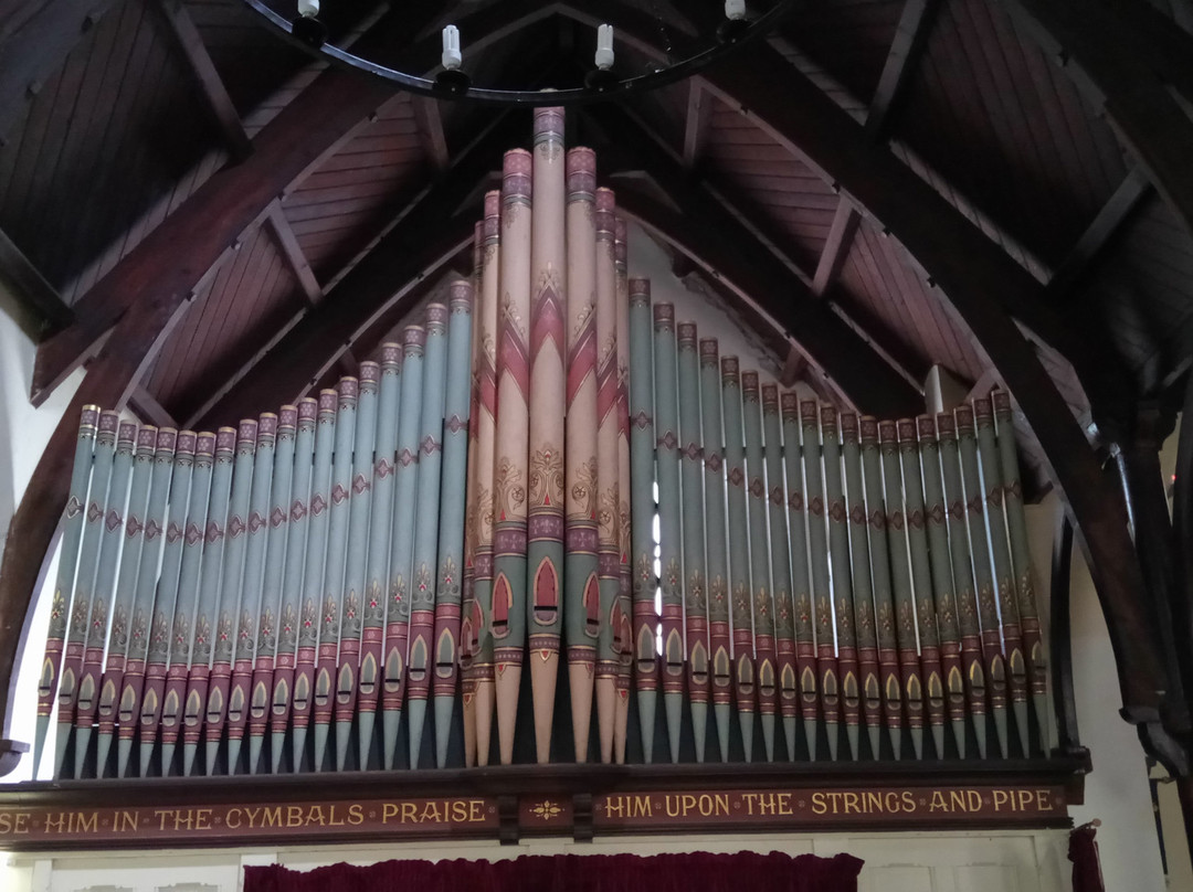 Eglise Anglicane Saint Bartholomew-迪纳尔必去景点