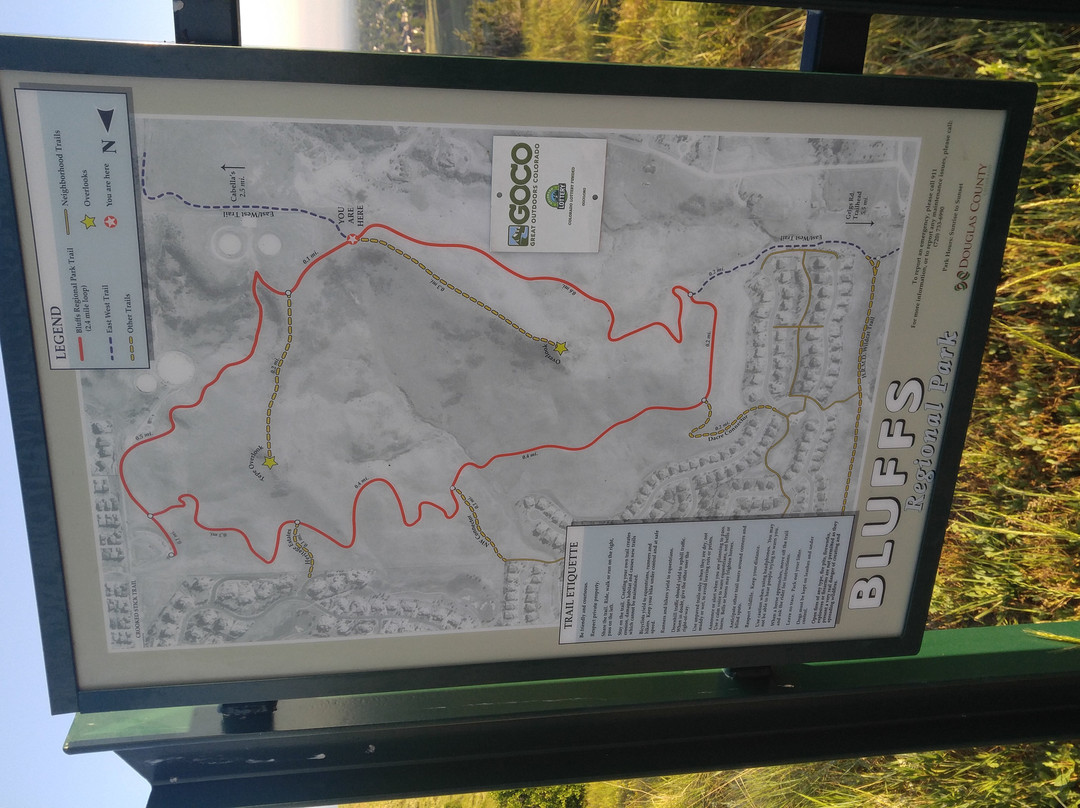 Bluffs Regional park-Lone Tree必去景点