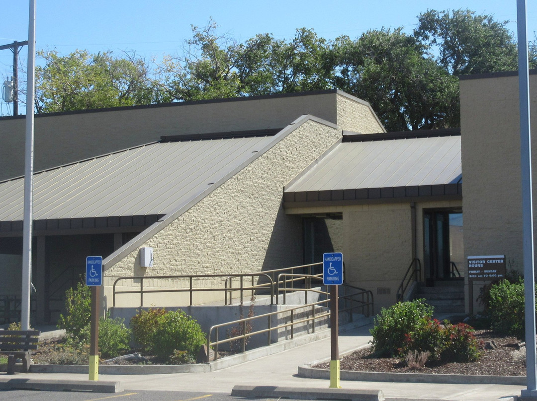 The Dalles Lock and Dam Visitor Center-The Dalles必去景点