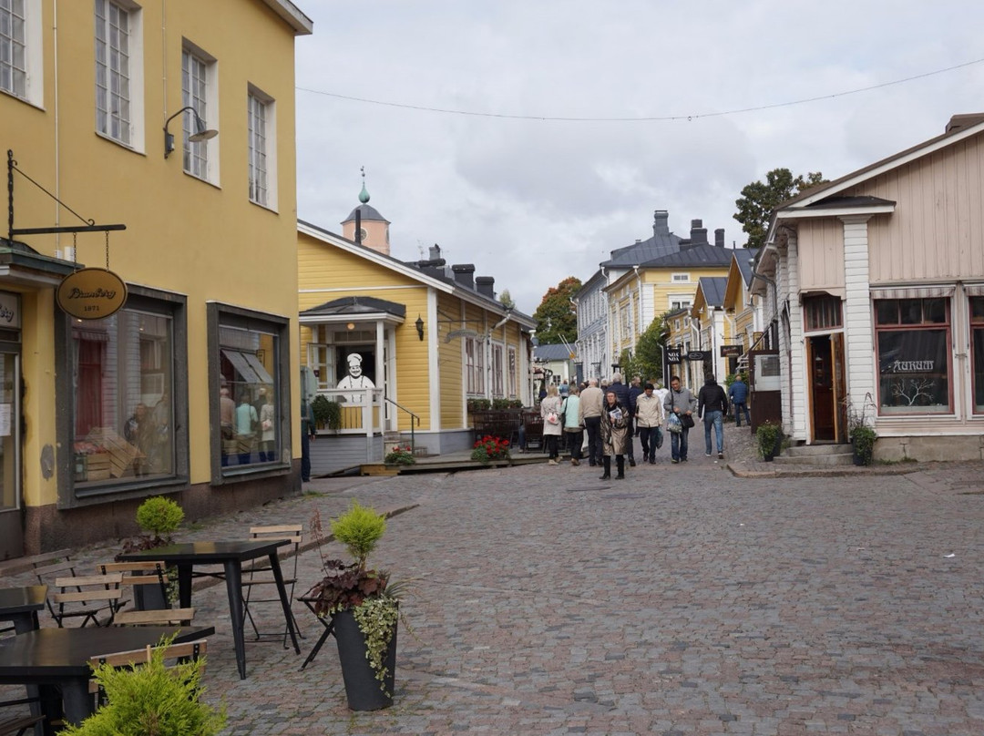 Pukkila旅游景点-Brunberg Candy Factory Shop - Tehtaanmyymälä