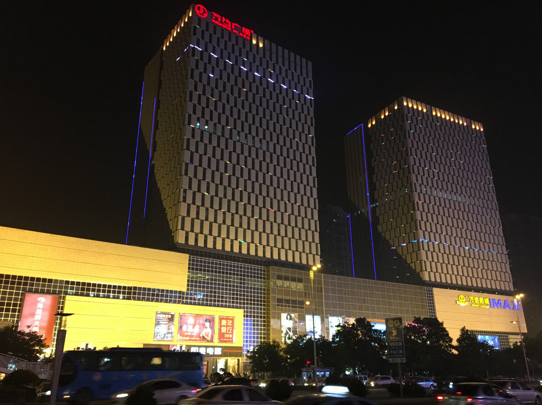 万达广场(河东)-天津市必去景点