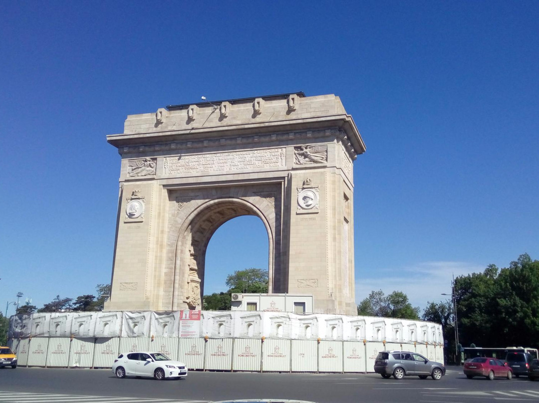 Triumph Arch (Arcul de Triumf)景点图片