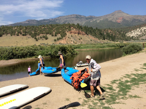 Colorado River Center-Bond必去景点