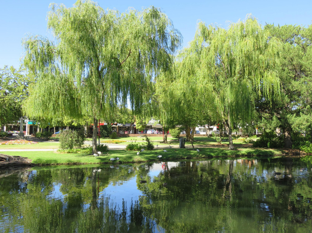 Waring Gardens-Deniliquin必去景点