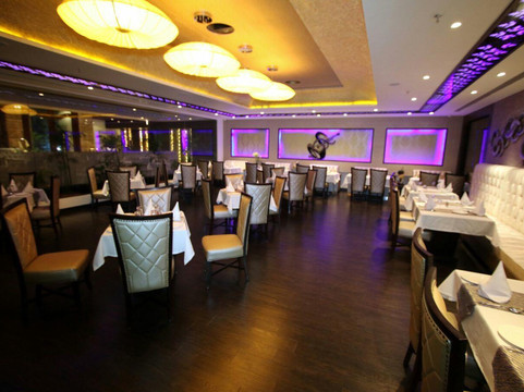 Fazilka酒店住宿-King's Cliff Hotel