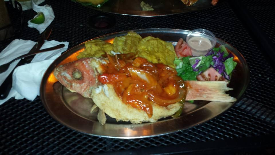 Luquillo餐馆和美食-La Parrilla