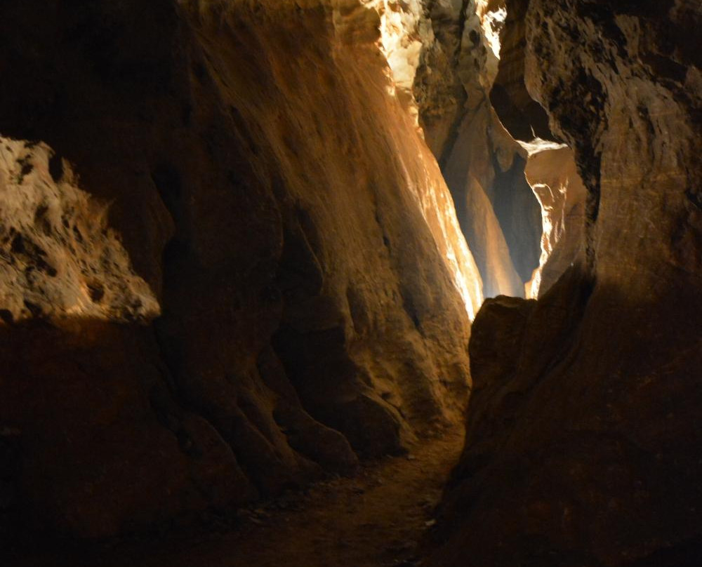 Katafyki Cave景点图片