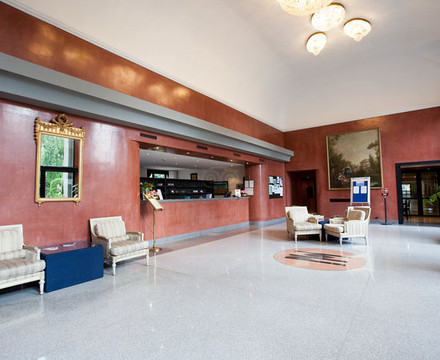 宫殿酒店及会展中心