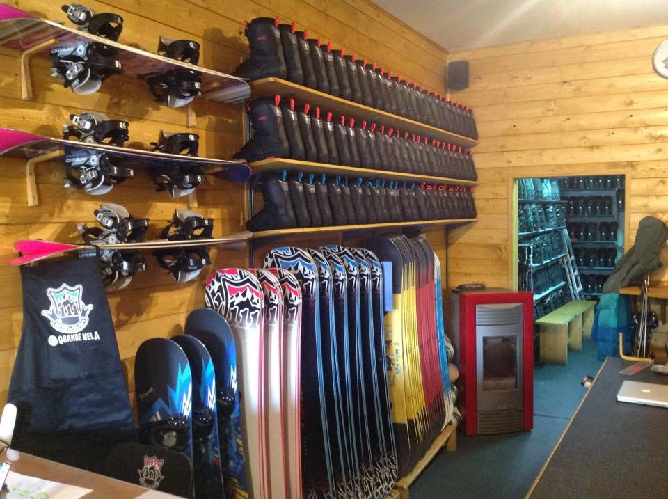 Oneleven Snowboard & Freeski School景点图片