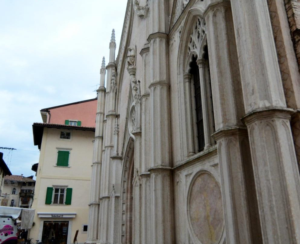 Chiesa dei Santi Pietro e Paolo-特伦托必去景点