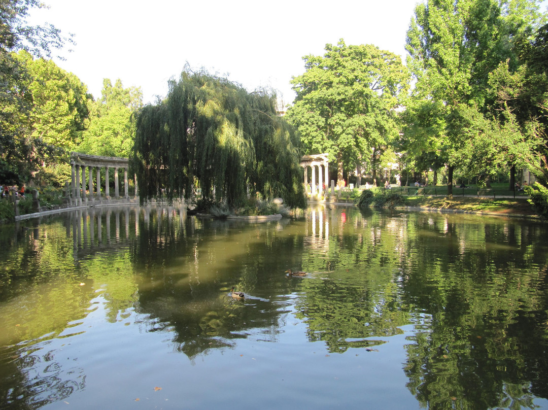 蒙索公园-巴黎必去景点