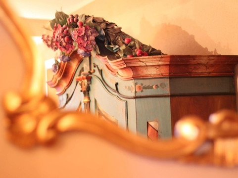 洛萨蔷薇高级酒店