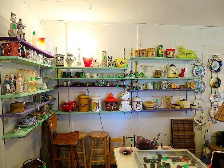 This Old House Antiques景点图片