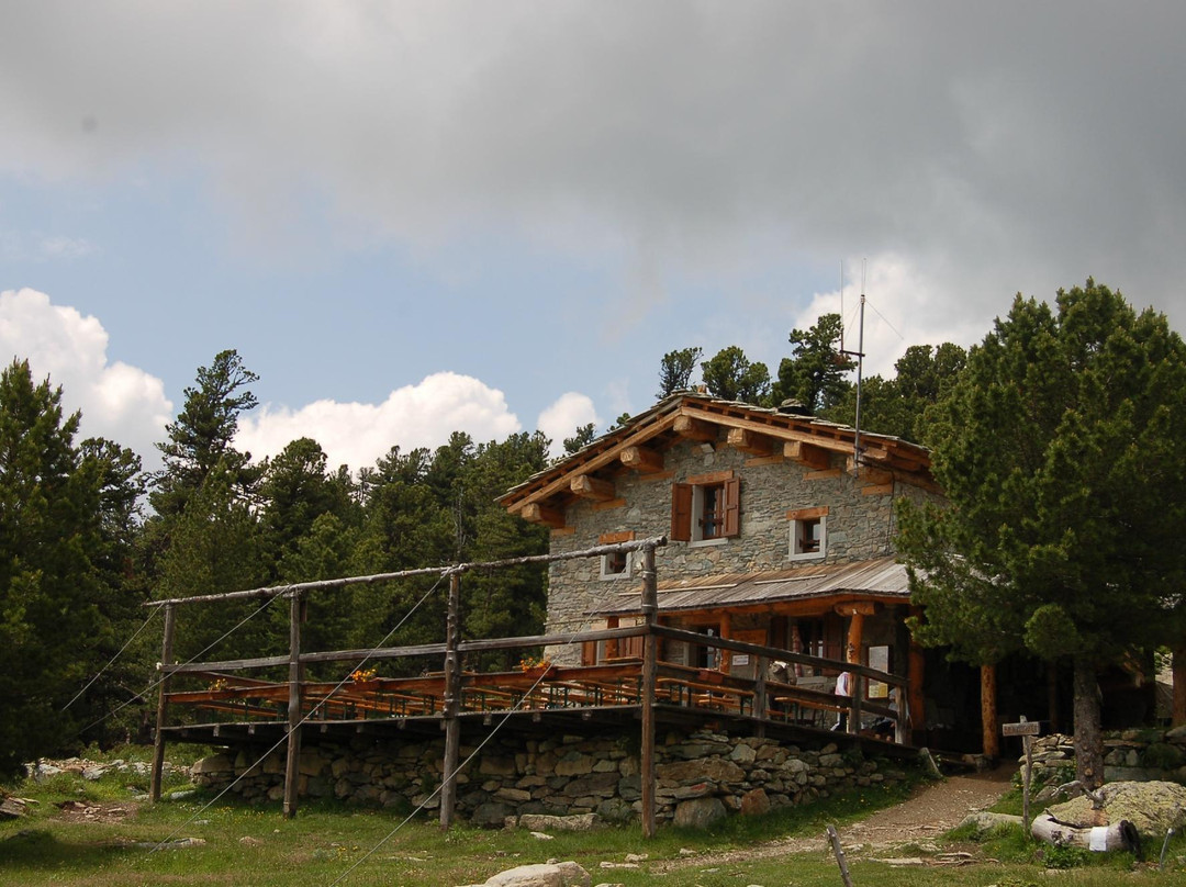 Rifugio Bagnour景点图片