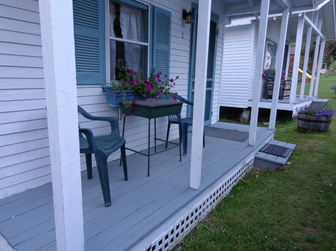 Sea Acres Motel & Cottages