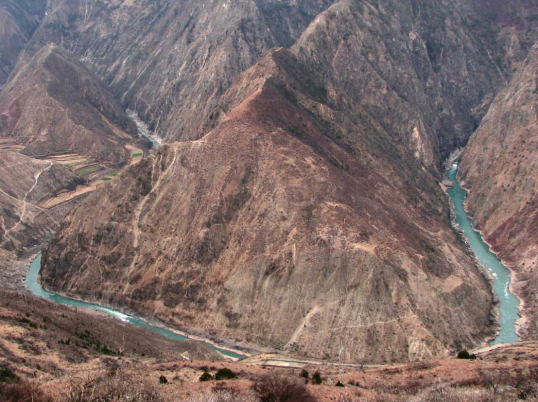 澜沧江大峡谷景点图片