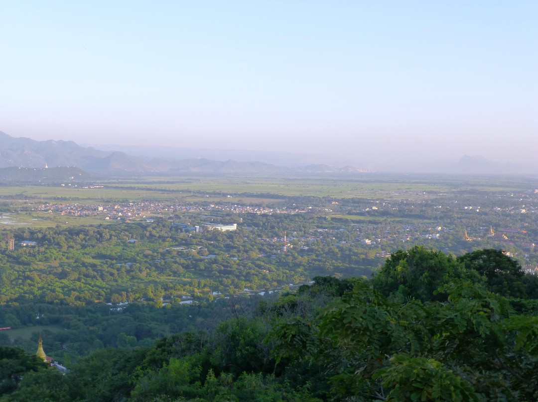 曼德勒山-曼德勒必去景点
