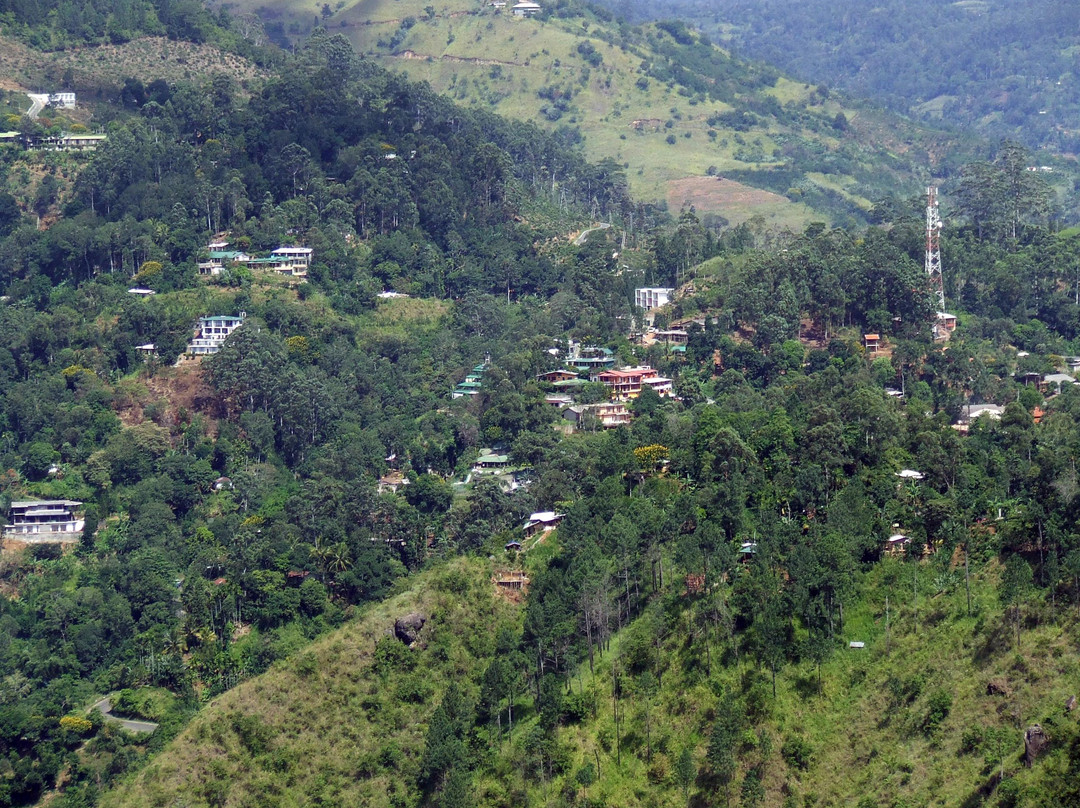 小亚当峰-埃勒必去景点