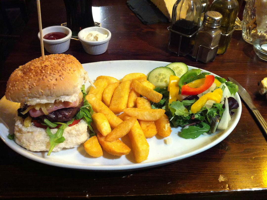 Chardstock餐馆和美食-Ye Olde Poppe Inn