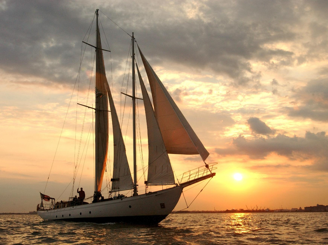 Manhattan by Sail - Shearwater Classic Schooner-纽约市必去景点