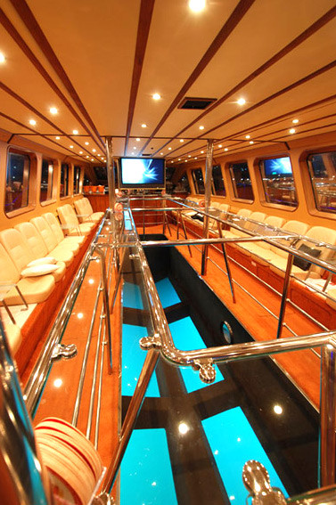 Discovery Glassbottom Yacht-普拉提斯必去景点