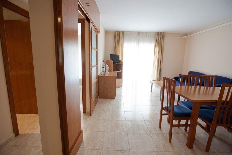 Costamar Apartments主图
