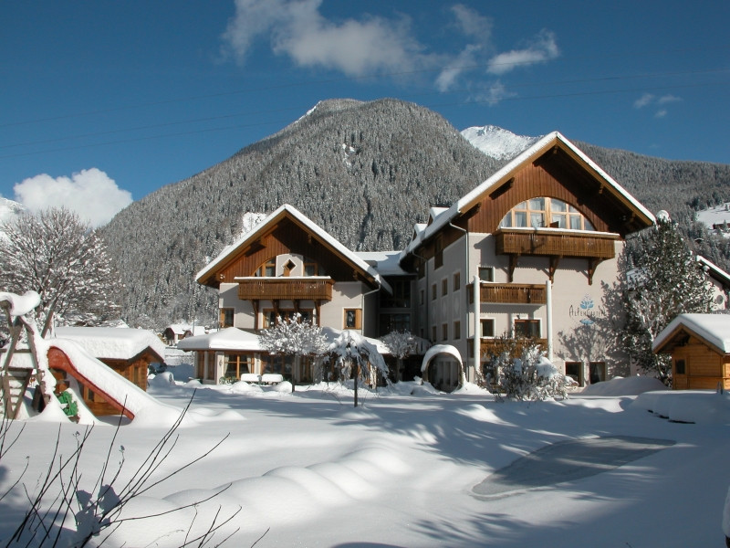 迈欧尼兹酒店住宿-Appartements Alpengarten
