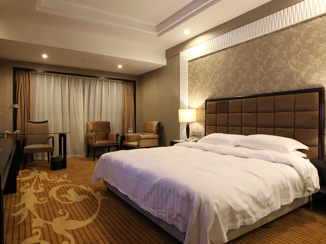 厦门环岛南路美仑酒店（黄厝海滩店）主图