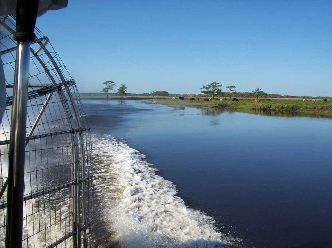 AirBoat Rides at Midway-Christmas必去景点