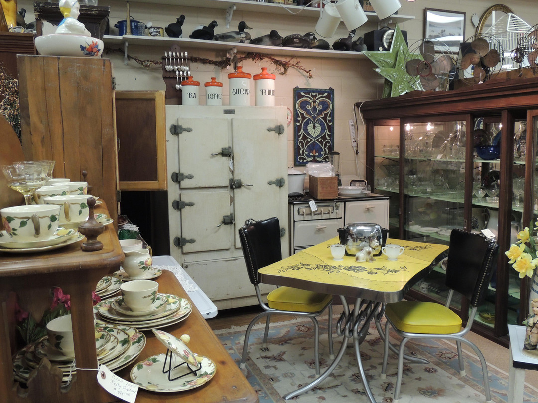 Hickory Creek Antiques-Ashland必去景点