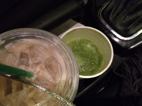 Deep River餐馆和美食-Starbucks