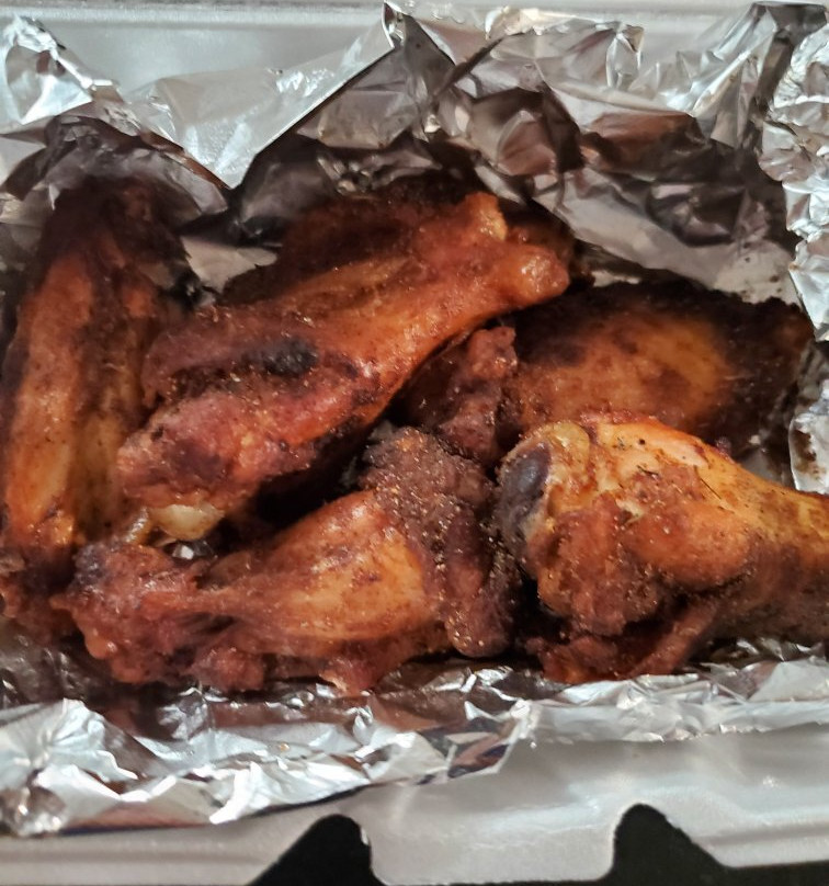 Lebanon餐馆和美食-Trains Tavern