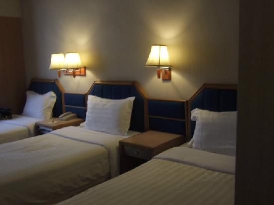 富华粤海酒店-客卧