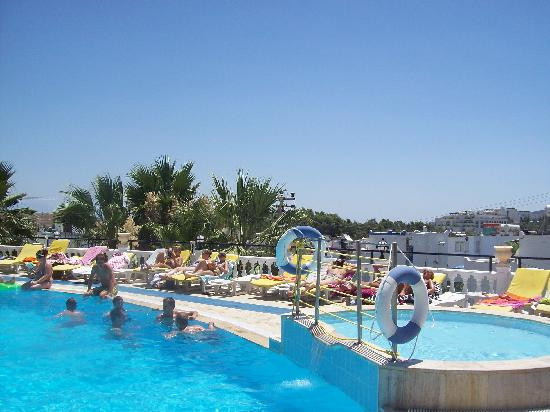 La Maison Aparthotel