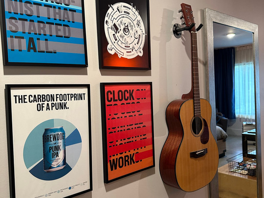 Doghouse Hotel And Brewery主图