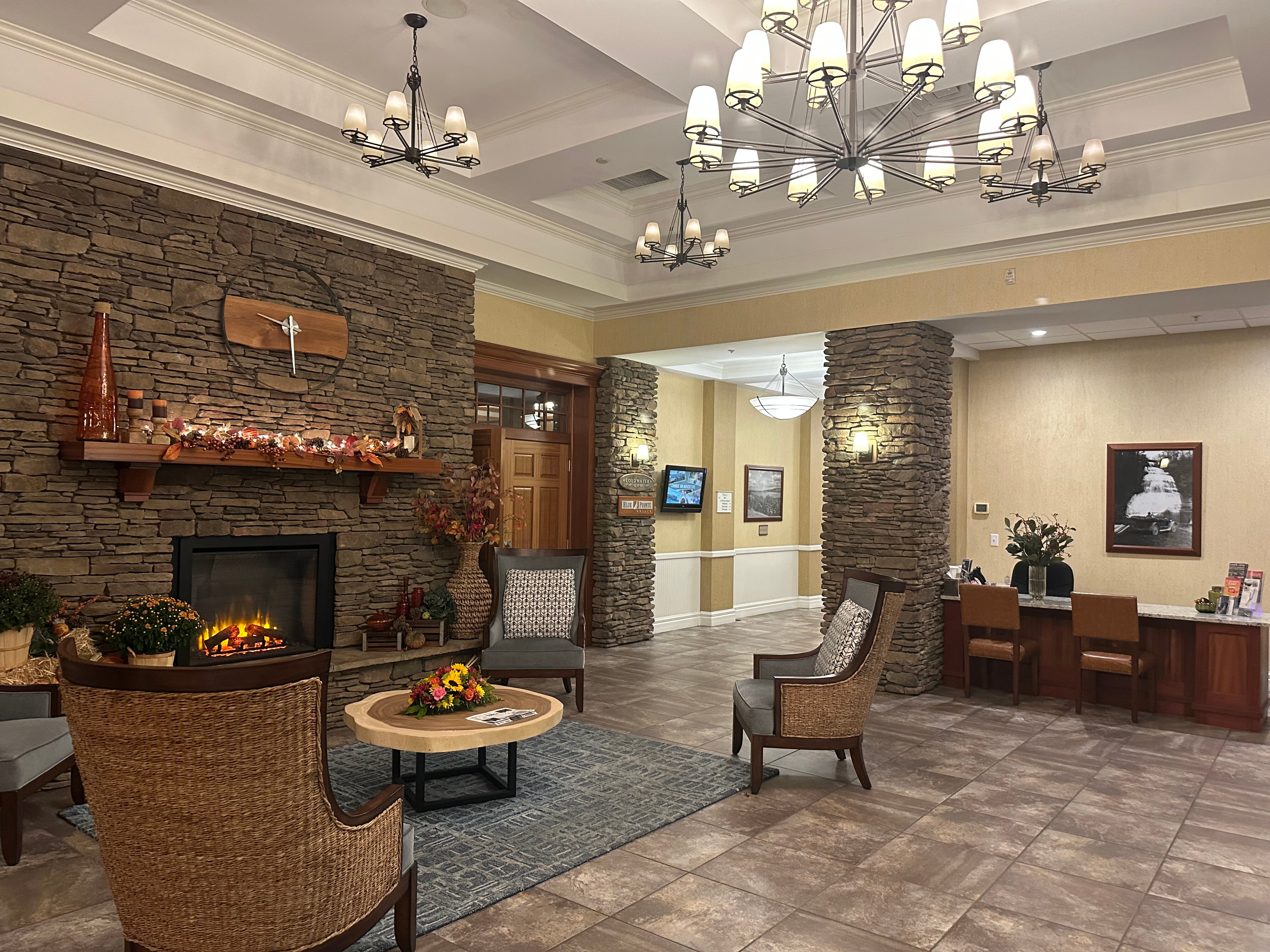 Watkins Glen Harbor Hotel-浴室