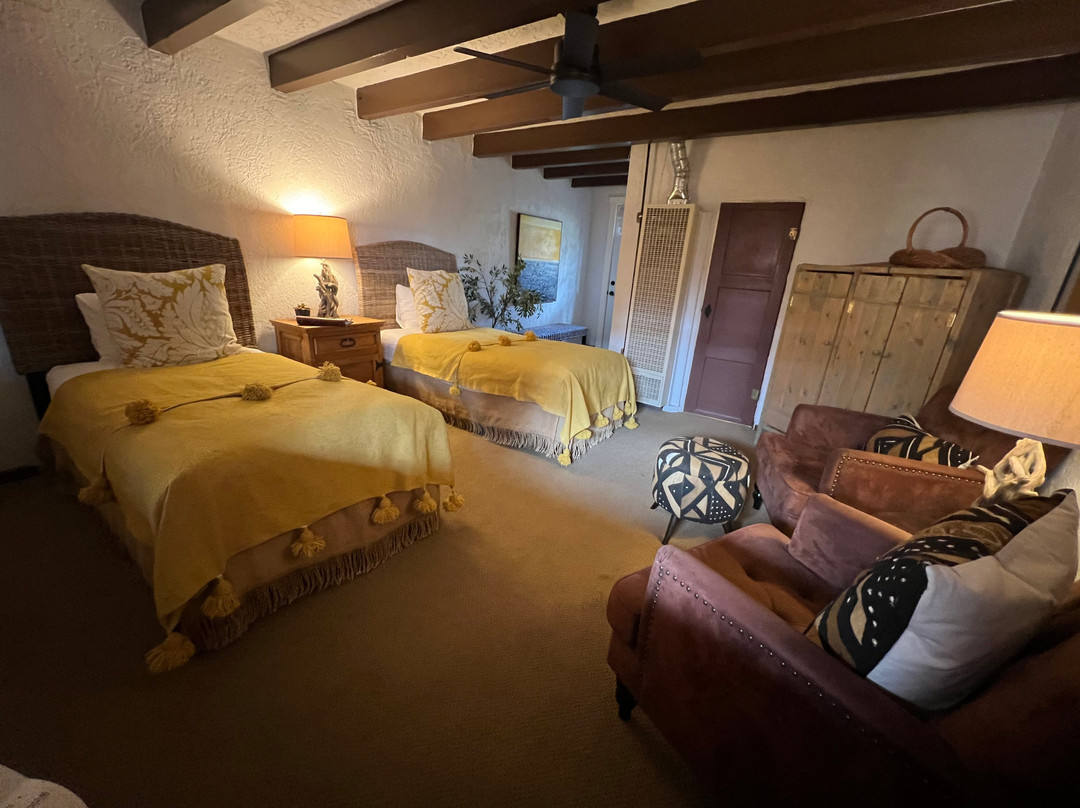 Old Taos Guesthouse B&B主图