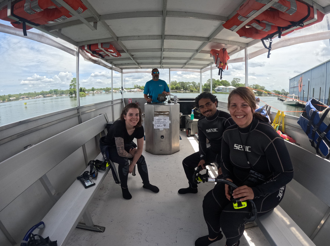 Adventure Diving-克里斯特尔里弗必去景点