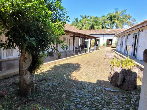 弗洛伦萨农庄旅馆主图