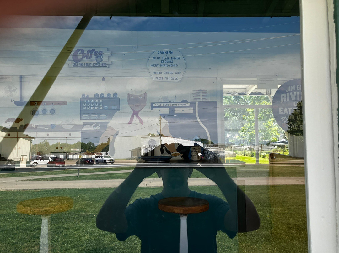 Riviera Restaurant-Gardner必去景点