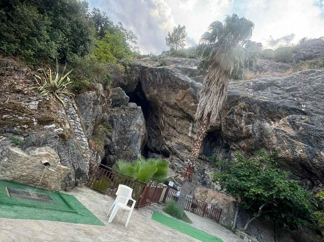 Grotta Delle Ninfe景点图片