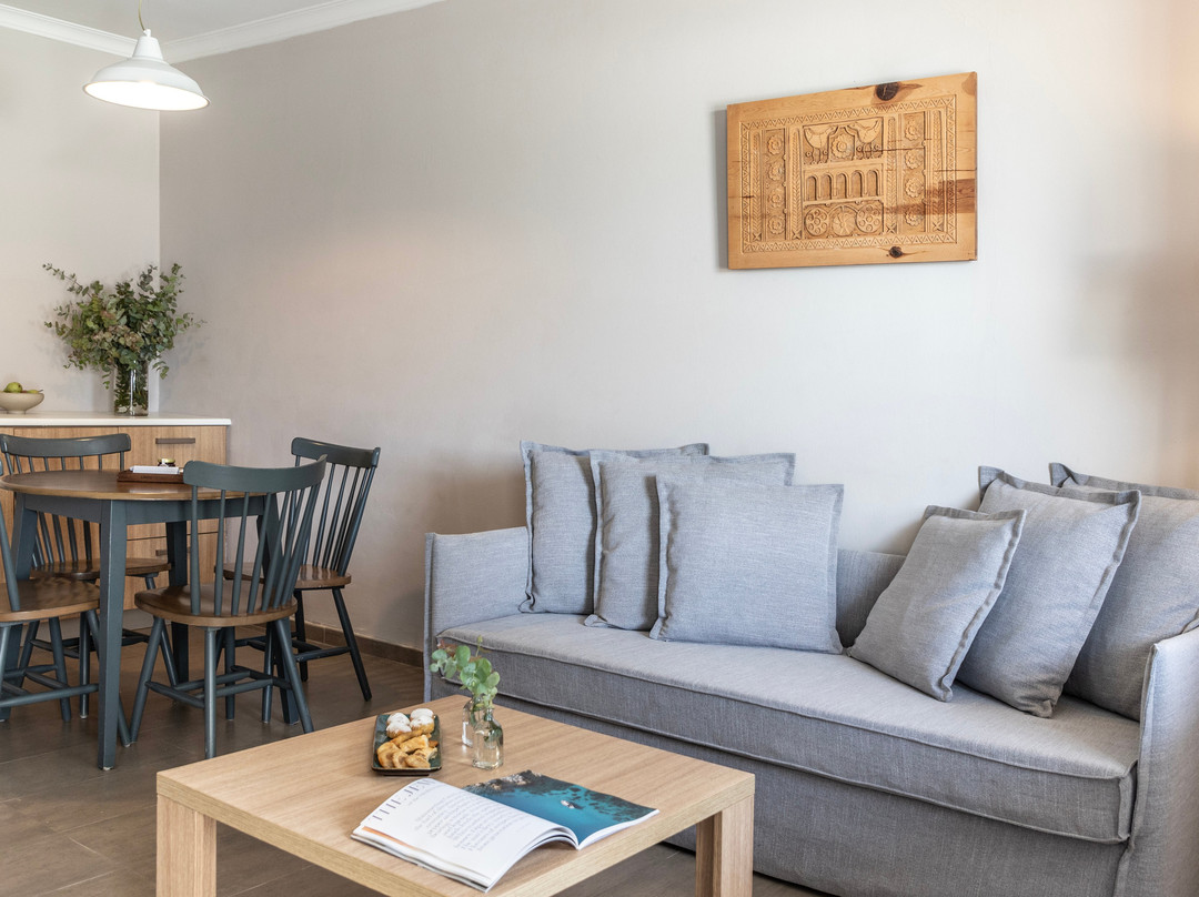 Louis St. Elias Resort & Waterpark主图