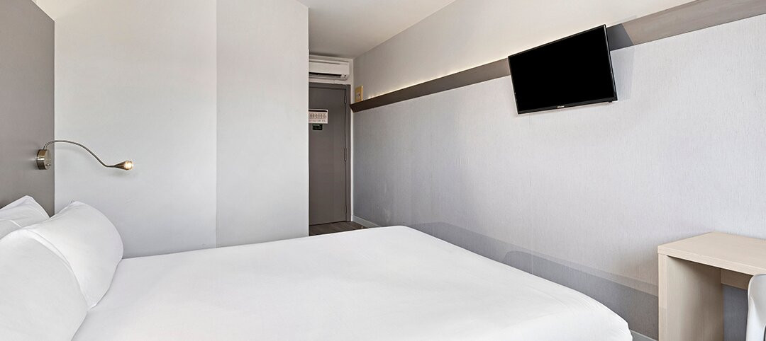 斯多瑞梅赫罗纳酒店主图