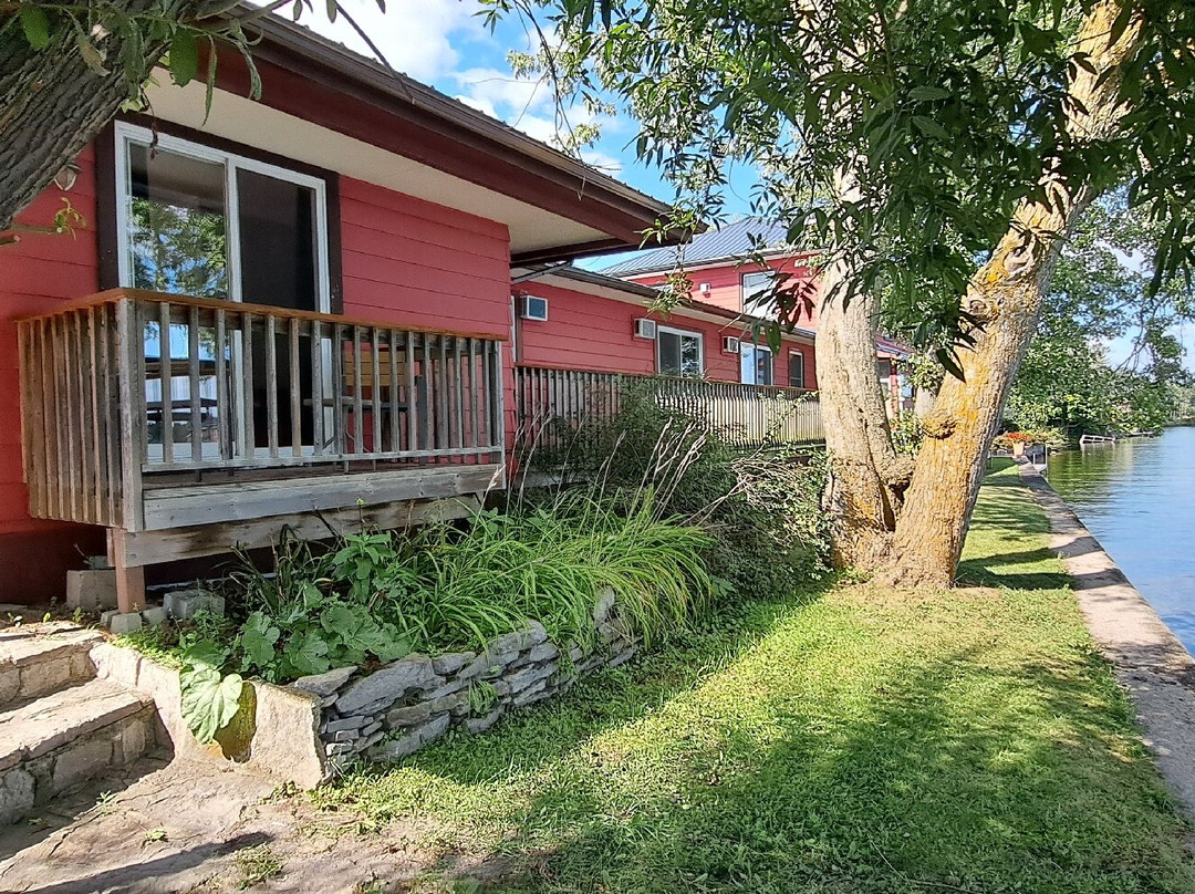 The Water's Edge Inn主图