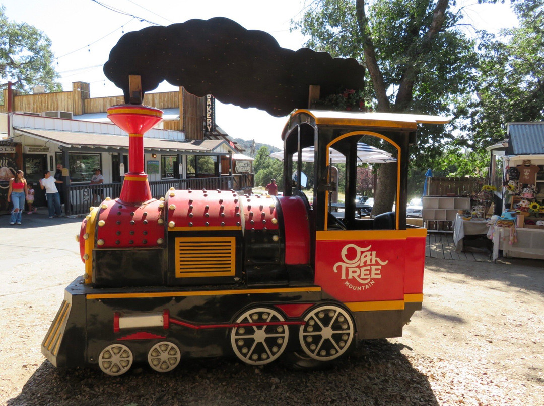 Oak Tree Mountain-Oak Glen必去景点