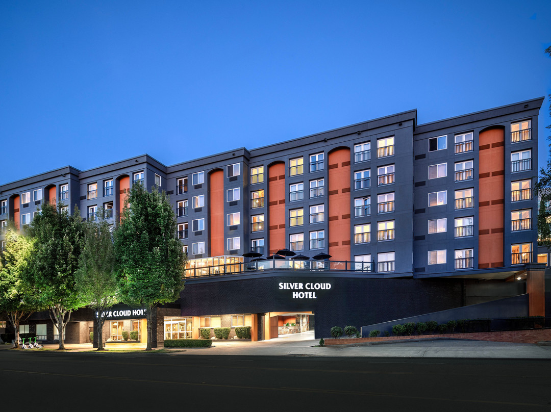 联合湖银云客栈