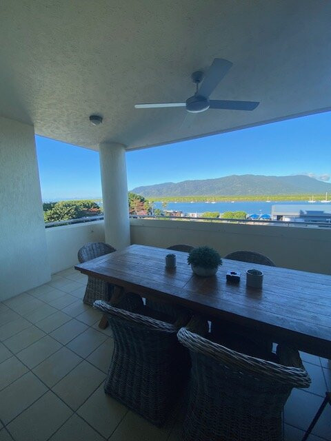 杰克纽厄尔假日公寓式酒店主图