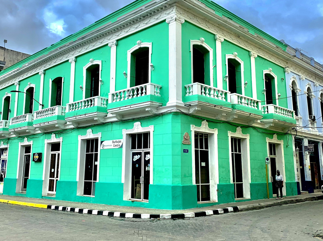 Hostal Vista Park Santa Clara Cuba Bed and Breakfast
